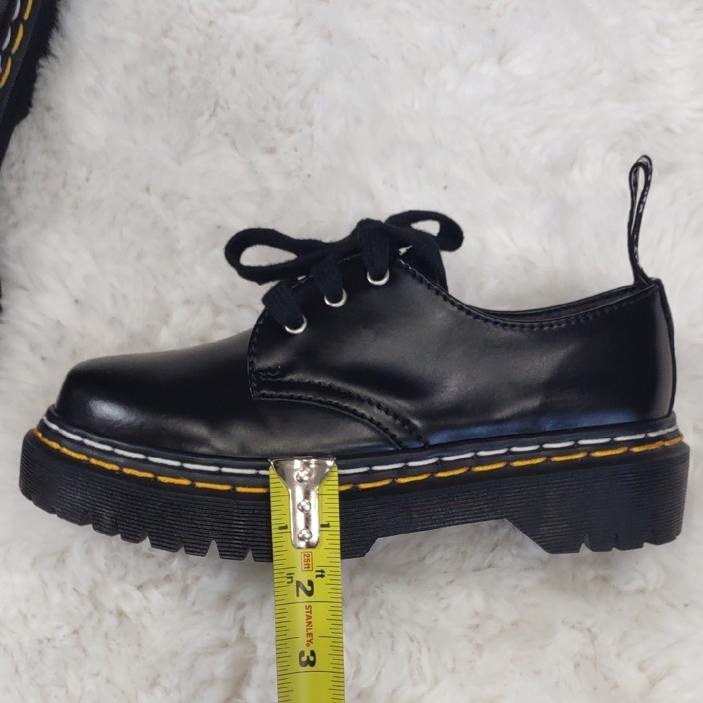 Dr. Martens Black Leather  with Air-Cushioned Sole - Picture 16 of 17